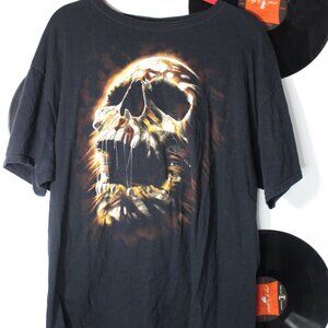 Grunge Skull Graphic Tee
